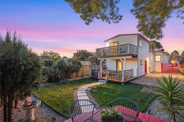 1524 Blake St, Berkeley, CA 94703