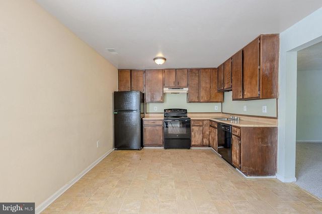 1687 HART CT, Crofton, MD 21114