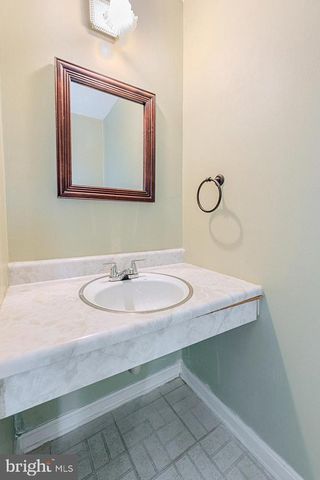 1687 HART CT, Crofton, MD 21114
