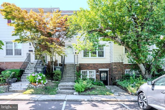 1687 HART CT, Crofton, MD 21114
