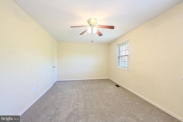 1687 HART CT, Crofton, MD 21114
