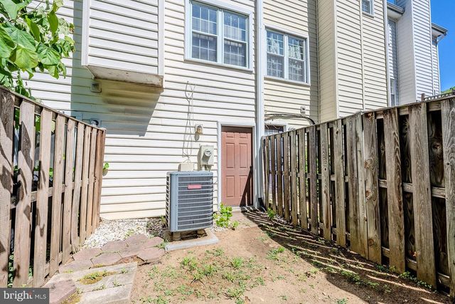 1687 HART CT, Crofton, MD 21114