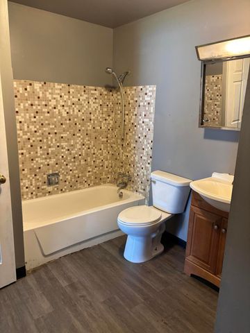 1213 N Arbogast Street, Griffith, IN 46319