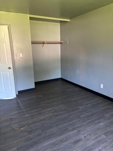 1213 N Arbogast Street, Griffith, IN 46319