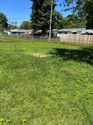 1213 N Arbogast Street, Griffith, IN 46319