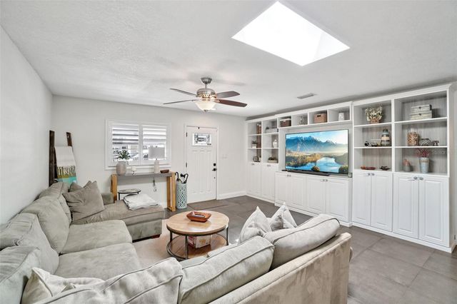 3007 N WOODROW AVENUE, Tampa, FL 33603