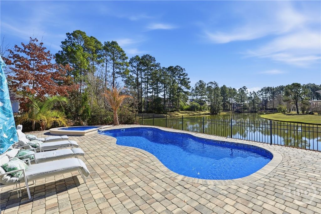 Image 37 of property listing at 5 Hythe Retreat, Pooler, GA 31322