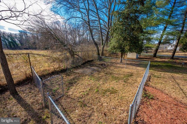 5209 COCHRAN RD, Beltsville, MD 20705