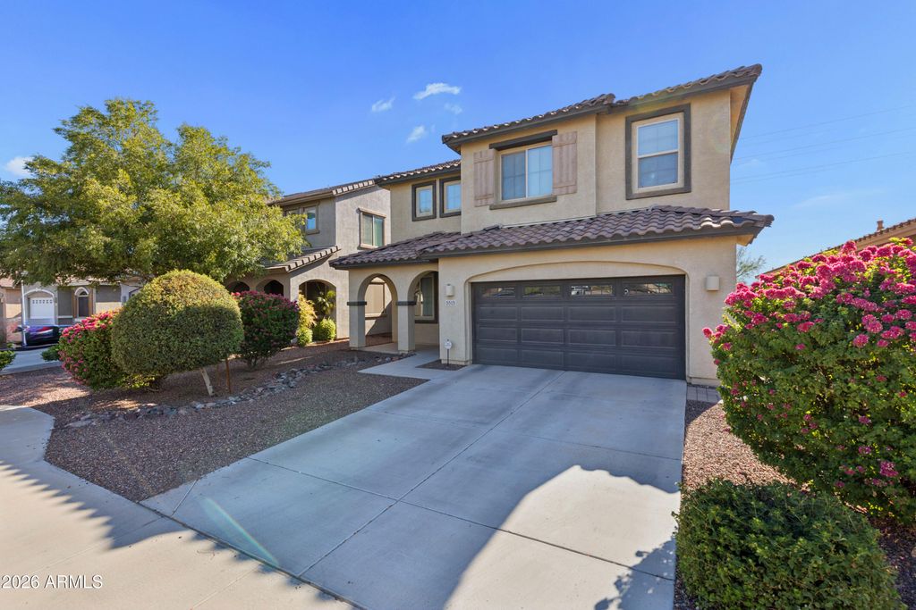 5515 S JOSHUA TREE Lane, Gilbert, AZ 85298 — photo 2