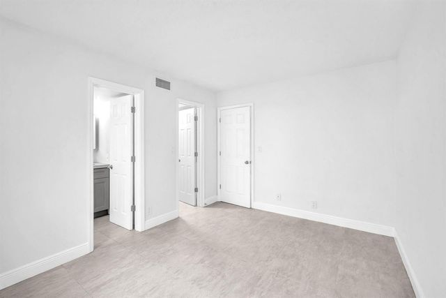1101 NE 18th Avenue 4, Fort Lauderdale, FL 33304
