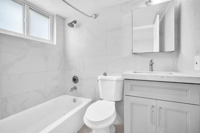 1101 NE 18th Avenue 4, Fort Lauderdale, FL 33304