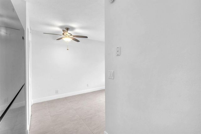 1101 NE 18th Avenue 4, Fort Lauderdale, FL 33304