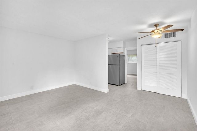 1101 NE 18th Avenue 4, Fort Lauderdale, FL 33304