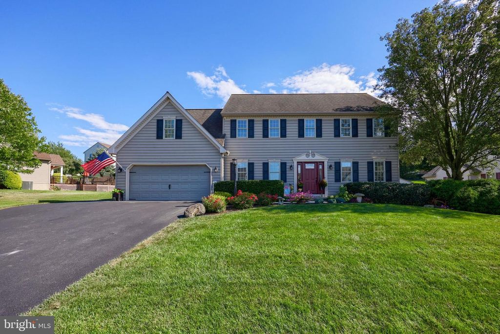 1307 CEDAR AVE, East Earl, PA 17519