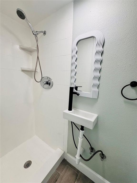 Image 25 of property listing at 4947 BLUE HERON DRIVE, New Port Richey, FL 34652