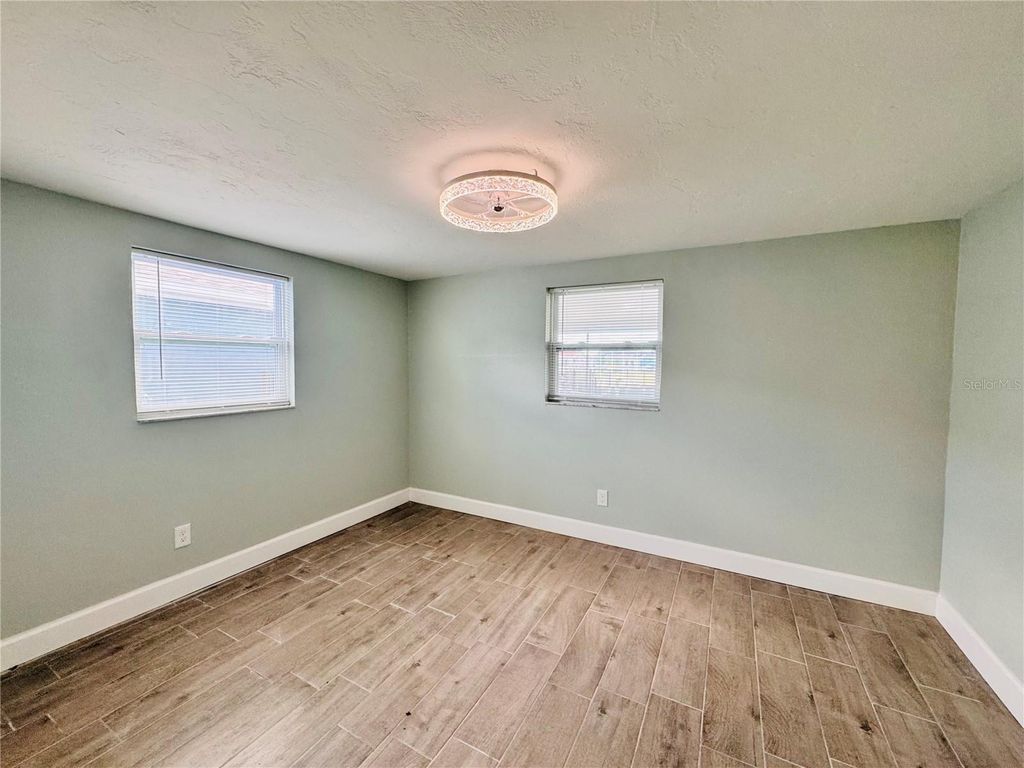 Image 27 of property listing at 4947 BLUE HERON DRIVE, New Port Richey, FL 34652