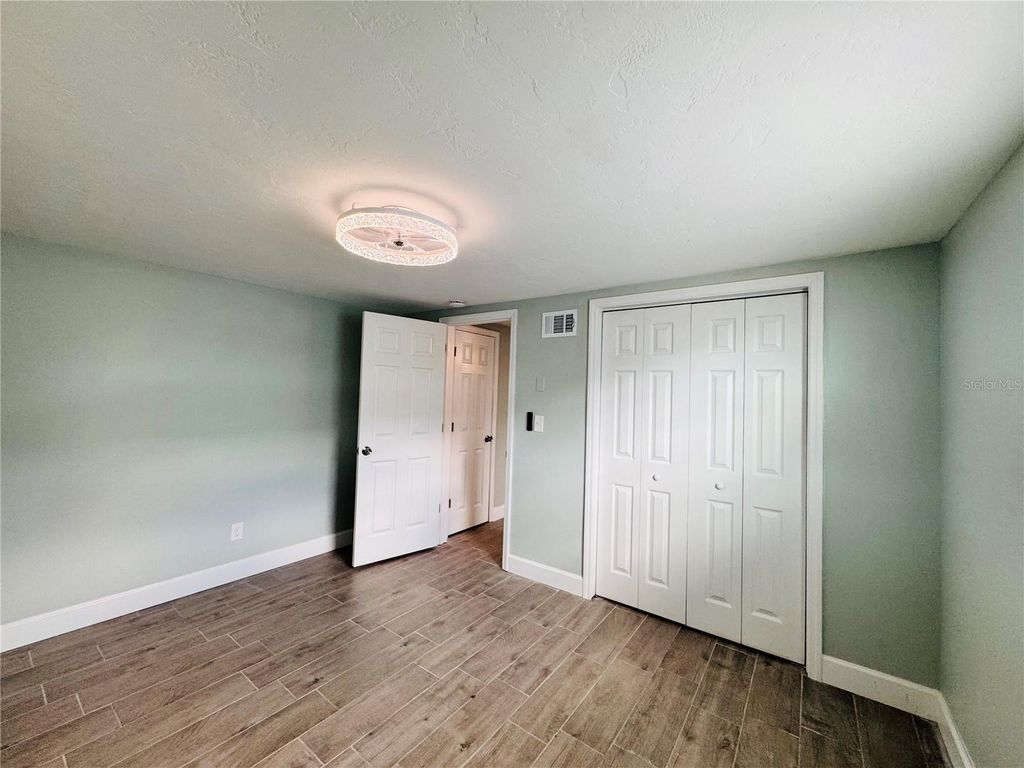 Image 29 of property listing at 4947 BLUE HERON DRIVE, New Port Richey, FL 34652