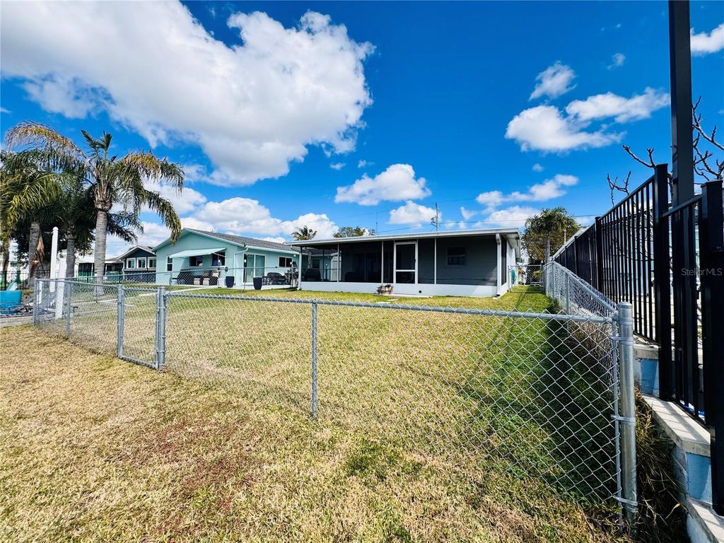 Image 42 of property listing at 4947 BLUE HERON DRIVE, New Port Richey, FL 34652