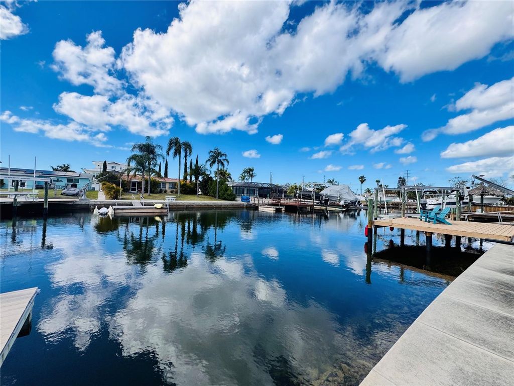 Image 44 of property listing at 4947 BLUE HERON DRIVE, New Port Richey, FL 34652