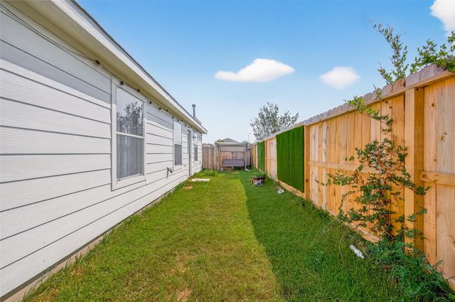 9314 Chamisal Court, Humble, TX 77396