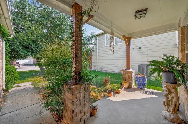 9314 Chamisal Court, Humble, TX 77396