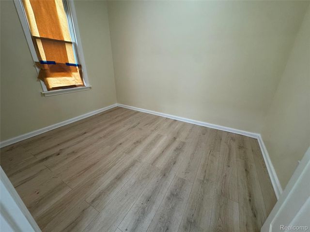 42 E Henry Street, River Rouge, MI 48218