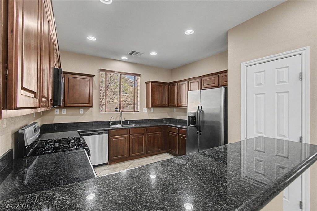 9048 Corrines Point Street, Las Vegas, NV 89148 — photo 5