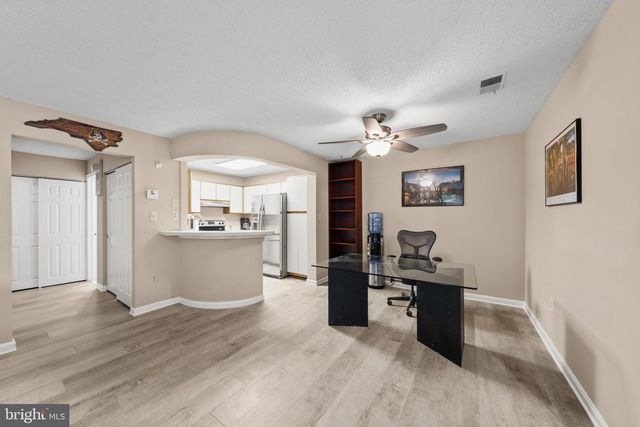 1904-A VILLARIDGE DR, Reston, VA 20191