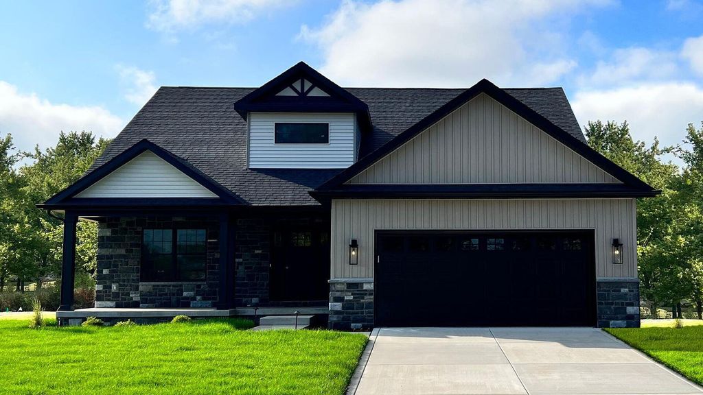 5121 Stephen Lane, Lowell, IN 46356