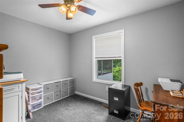 125 Round Mountain Road, Brevard, NC 28747