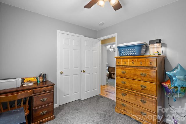 125 Round Mountain Road, Brevard, NC 28747