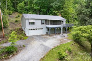 125 Round Mountain Road, Brevard, NC 28747