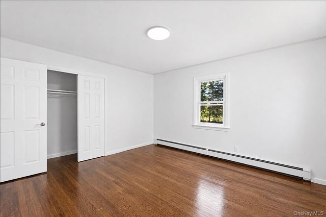 725 Peconic Lane, Peconic, NY 11958
