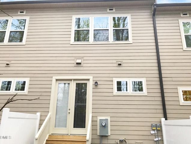 811 Bankston Woods Way, Raleigh, NC 27609