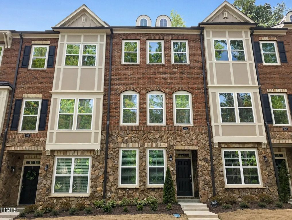 811 Bankston Woods Way, Raleigh, NC 27609