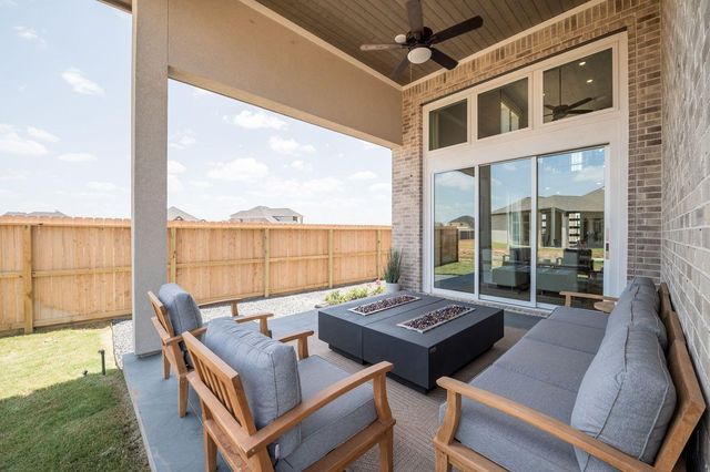 9719 Periwinkle Chase Drive, Richmond, TX 77407