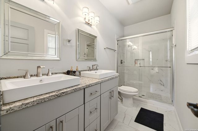 419 N HACKBERRY ST, San Antonio, TX 78202