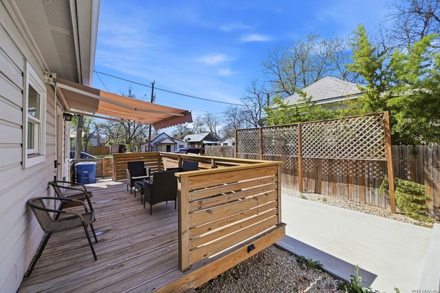 419 N HACKBERRY ST, San Antonio, TX 78202