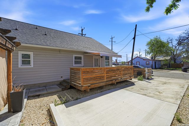 419 N HACKBERRY ST, San Antonio, TX 78202