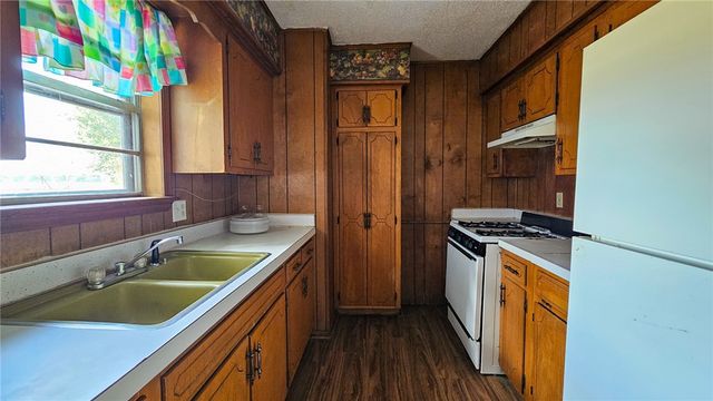 126 Yelco Drive, Dardanelle, AR 72834