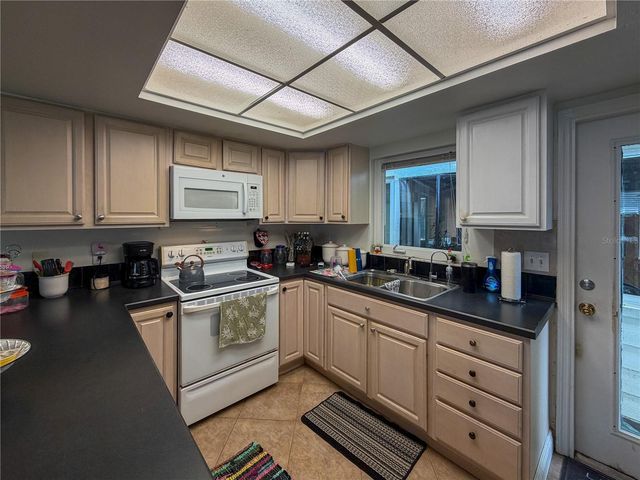 4610 HIDDEN RIVER ROAD, Sarasota, FL 34240