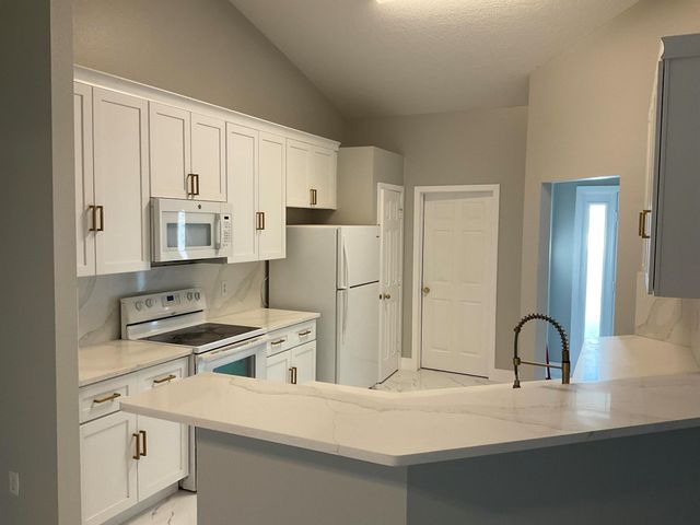 1029 SW Goodman Avenue, Port St Lucie, FL 34953