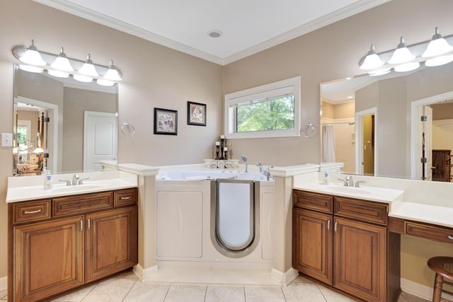 245 FOREST GLADE CV, Eads, TN 38028