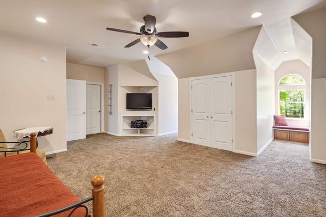 245 FOREST GLADE CV, Eads, TN 38028
