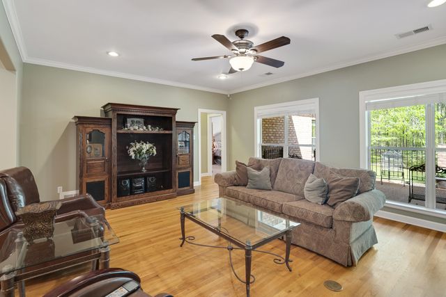 245 FOREST GLADE CV, Eads, TN 38028