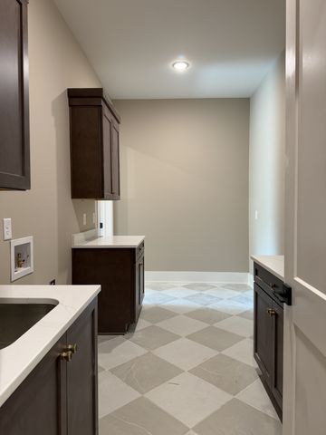 2287 Brakeman Ln, Thompsons Station, TN 37179