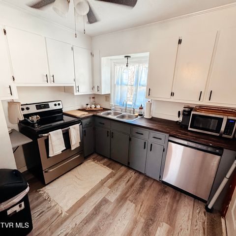 803 John Exum Parkway, Johnson City, TN 37604