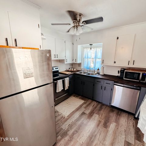 803 John Exum Parkway, Johnson City, TN 37604