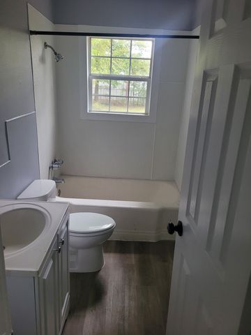 446 W 69th Street, Shreveport, LA 71106