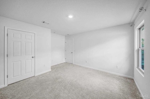 8739 Schooner Ln, Pensacola, FL 32507